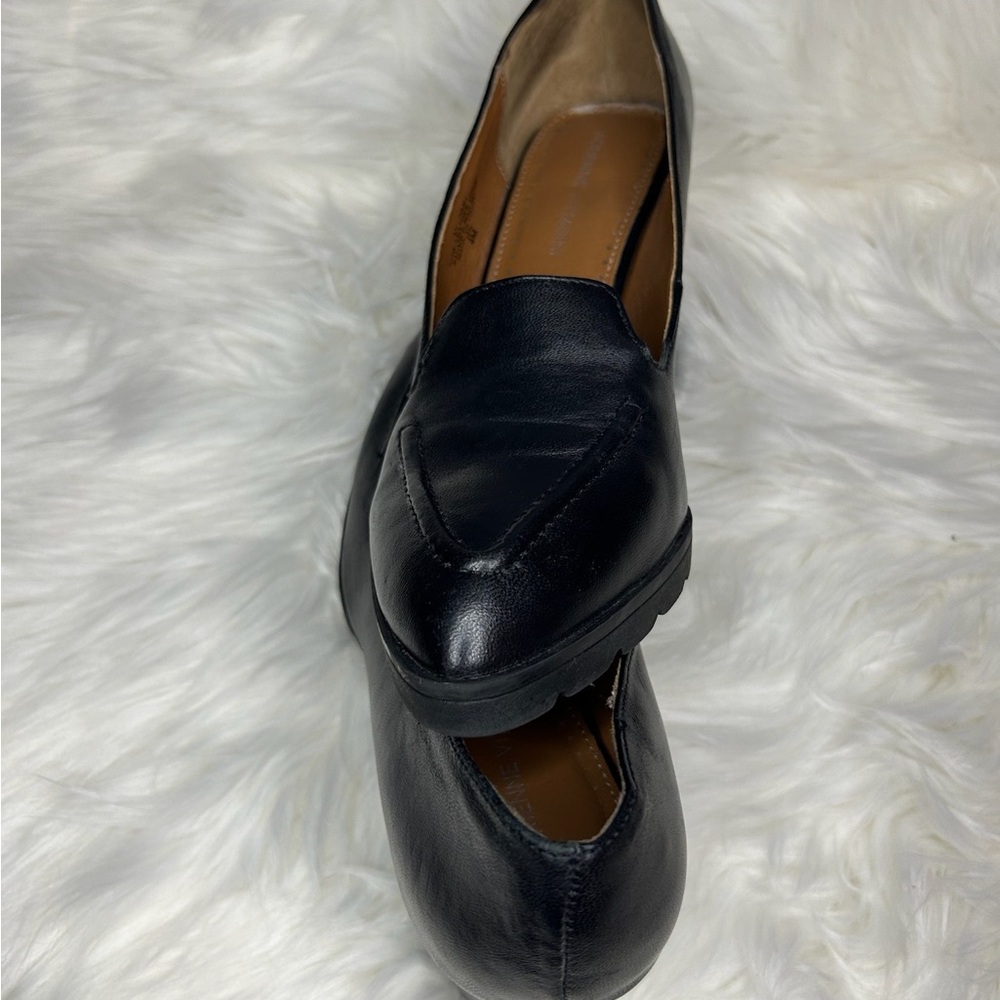 Adrienne Vittadini Classic Black Loafers